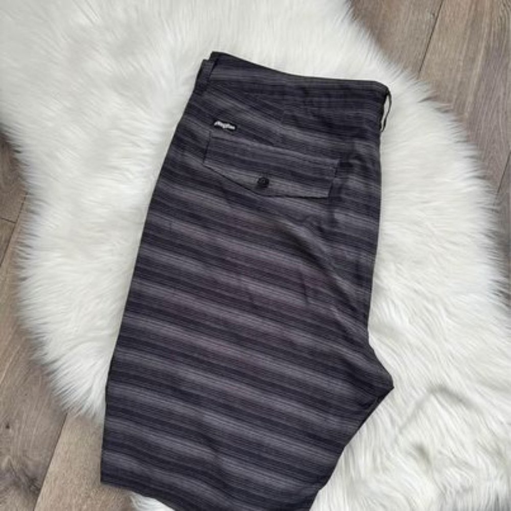 NWOT QUICKSILVER AMPHIBIAN SHORTS GRAY 38